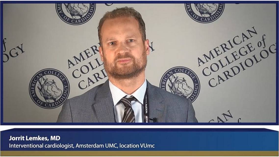 No difference in survival with immediate vs delayed coronary angiography after cardiac arrest in NSTEMI patients